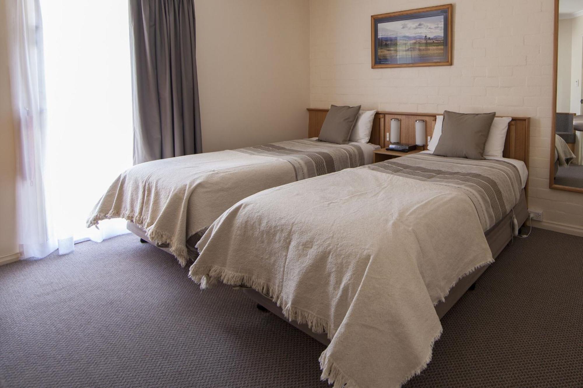Redhill Cooma Motor Inn Exteriér fotografie