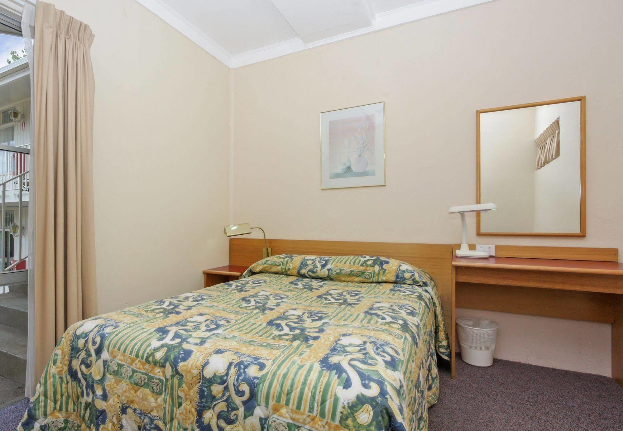 Redhill Cooma Motor Inn Exteriér fotografie