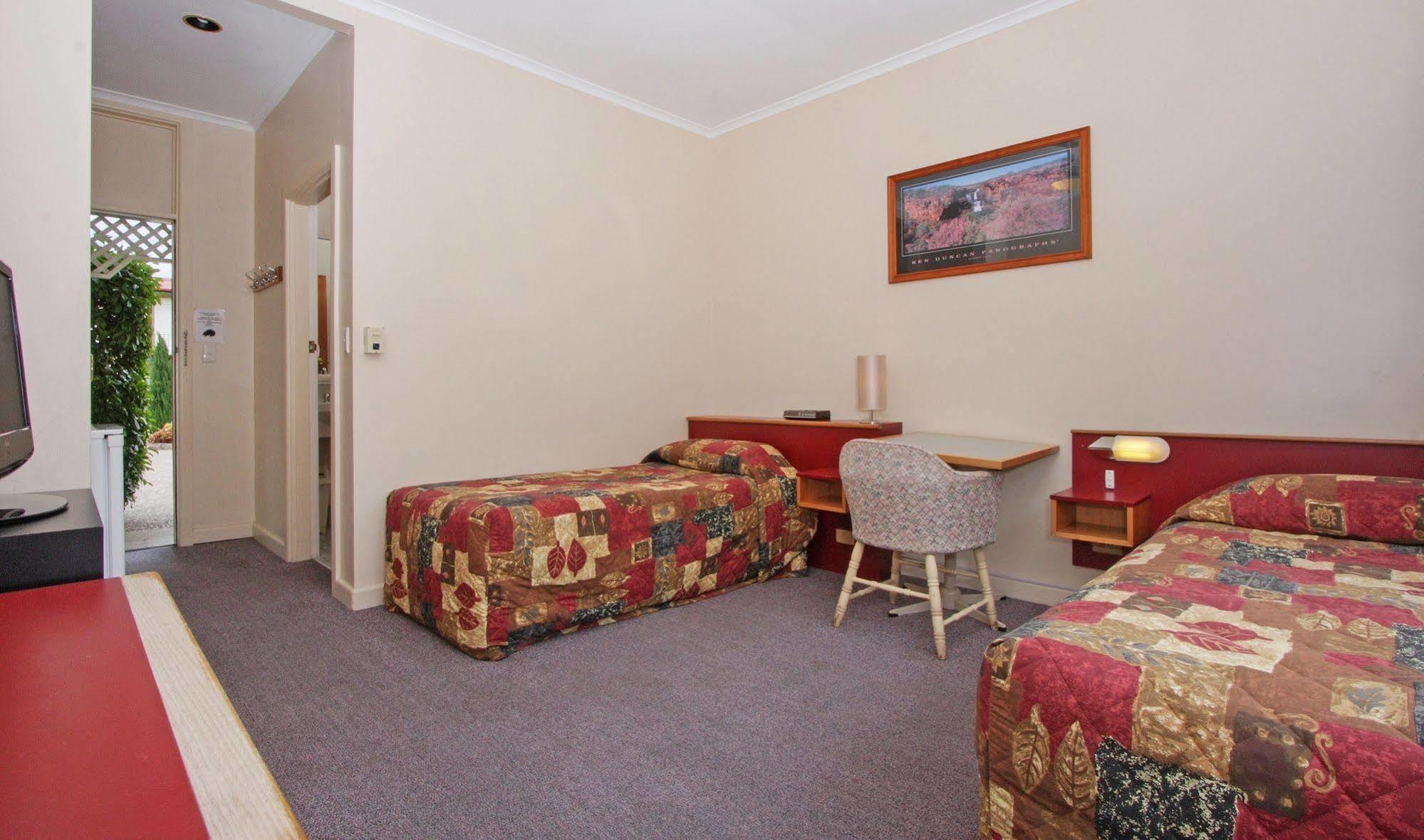 Redhill Cooma Motor Inn Exteriér fotografie